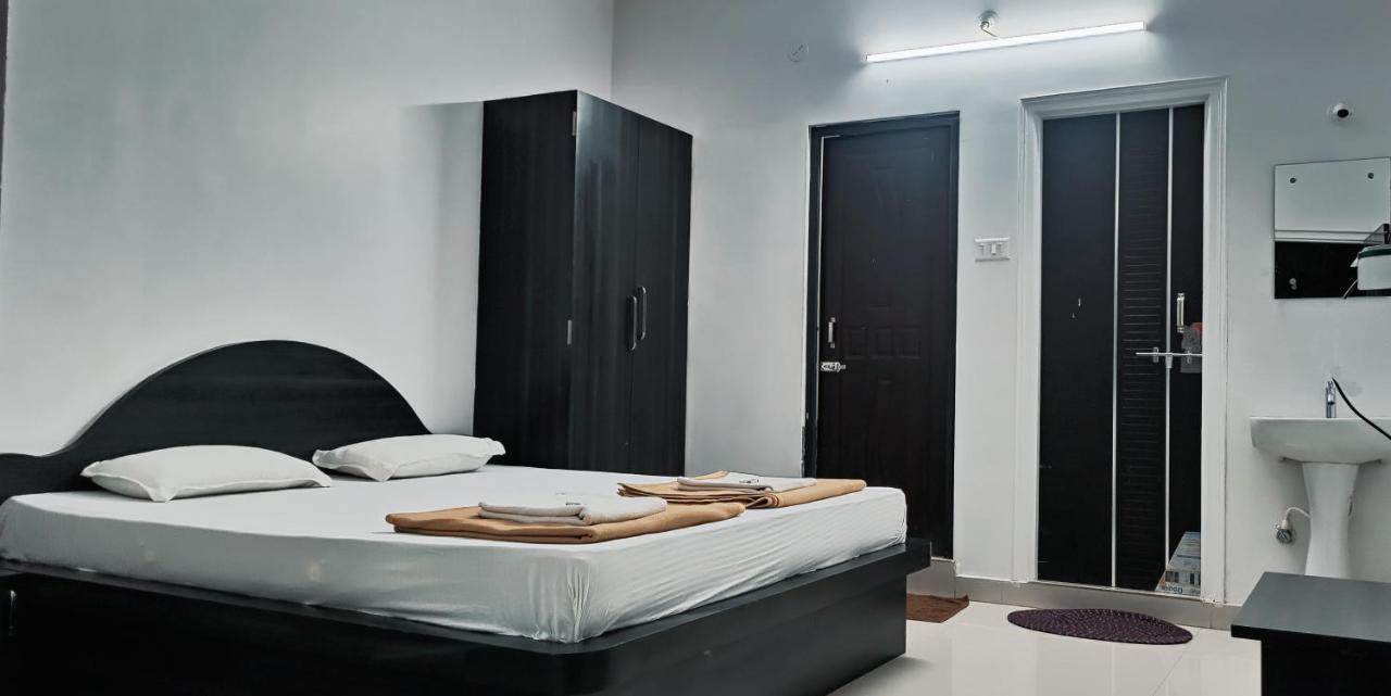 Hotel Gananjaya Gokarna  Eksteriør billede