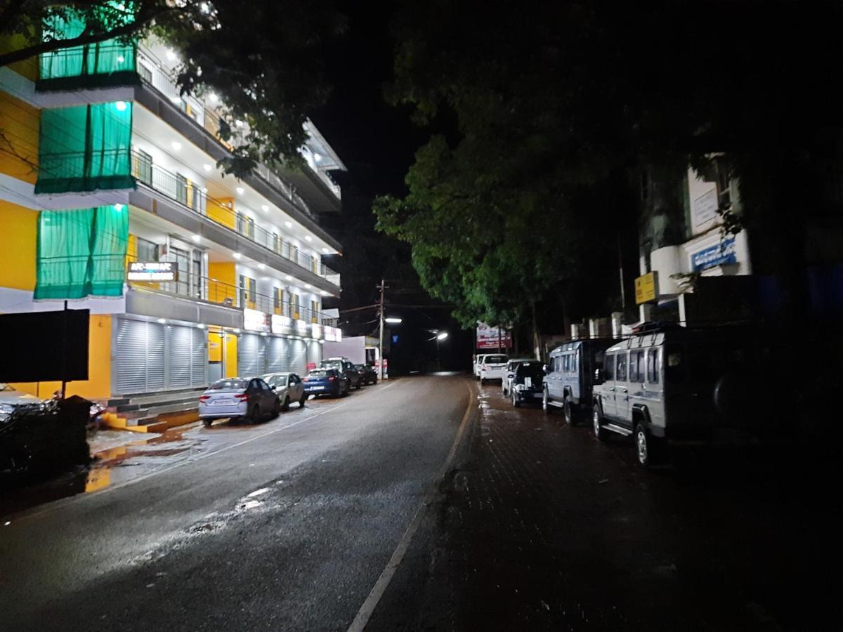 Hotel Gananjaya Gokarna  Eksteriør billede